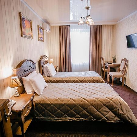 Aristokrat Hotel Виниця Екстериор снимка